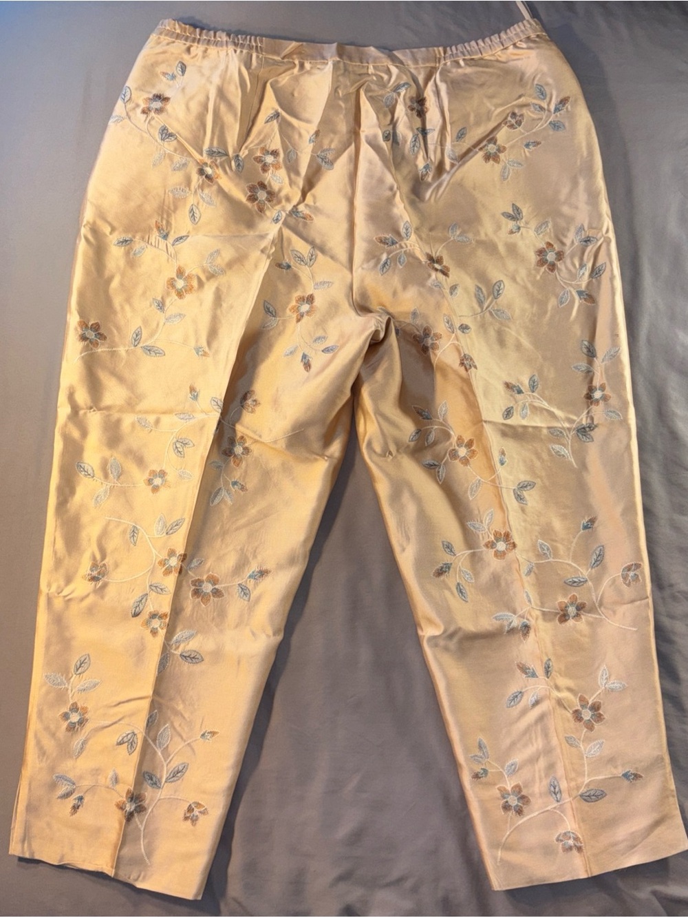 Talbots Silk Embroidered Trouser Pants Sz 22W Champagne Gold Blue Flowers Spring - Picture 2 of 13